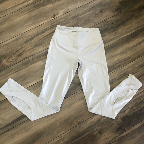 Victoria’s Secret Leggings - Picture 1 of 4